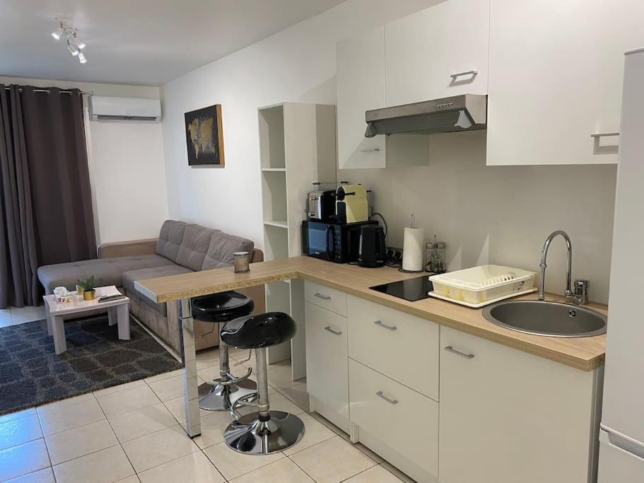 Logement Proche De La Plage نيس المظهر الخارجي الصورة